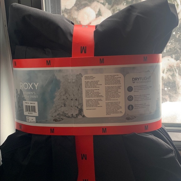 NWT Roxy Black Snow Pants (medium) - Picture 3 of 8
